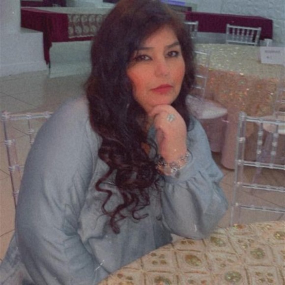 Meet your Posher, Silvia - Picture 1 of 1